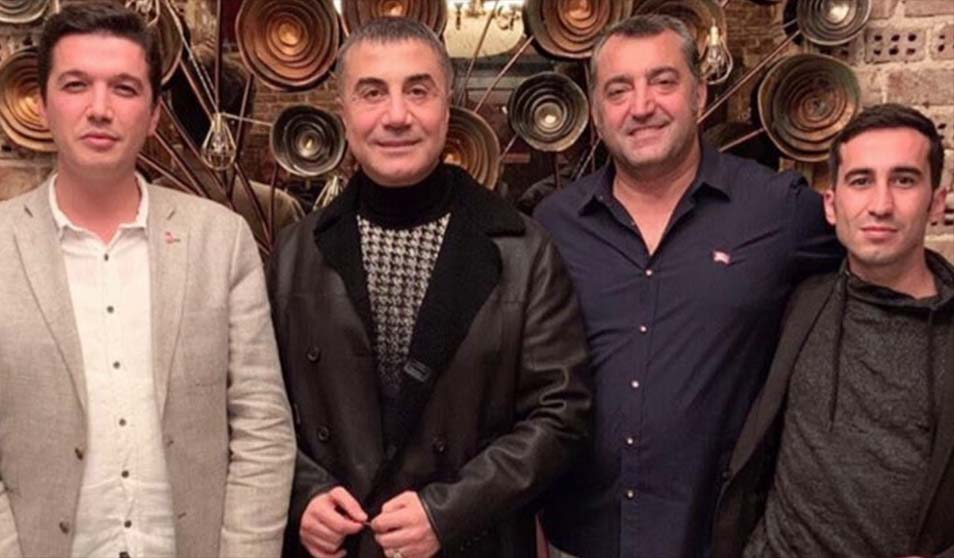 Vatan Partisi İstanbul il yöneticileri çete lideri Sedat Peker’le omuz omuza