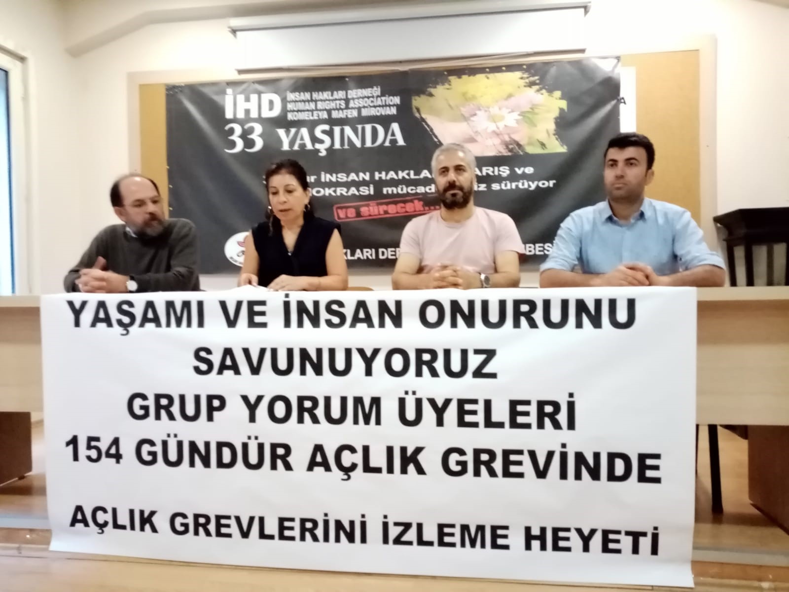 &#8220;154 gündür açlık grevinde olan Grup Yorum üyelerinin sesini duyun!&#8221;