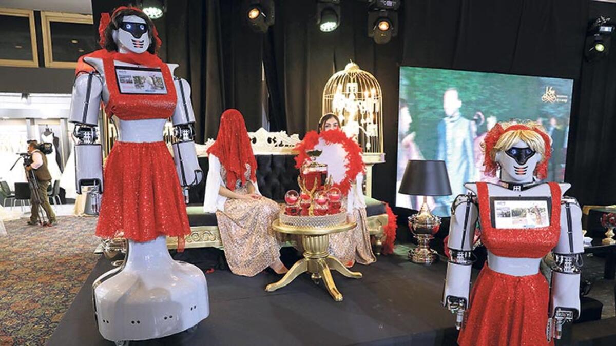 Seksten evlilik ayinlerine robotlu ataerki ve feodal kalıntılar – Ebru Pektaş (İleri Haber)