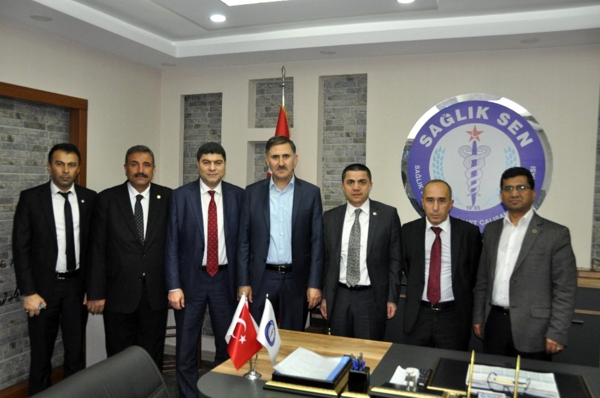 SES: &#8220;Sağlık-Sen Başkanı kamuoyuna yanlış bilgi vermektedir&#8221;