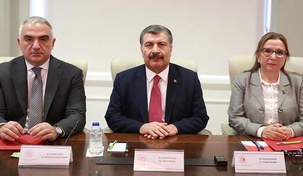 Bakanlardan salgın açıklaması: Koronavirüs konusunda risk ciddi