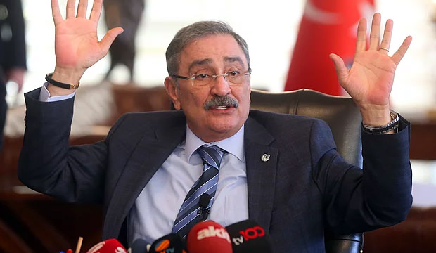 Kente düşman, işçiye düşman: Sinan Aygün 10 işçiyi işten attı
