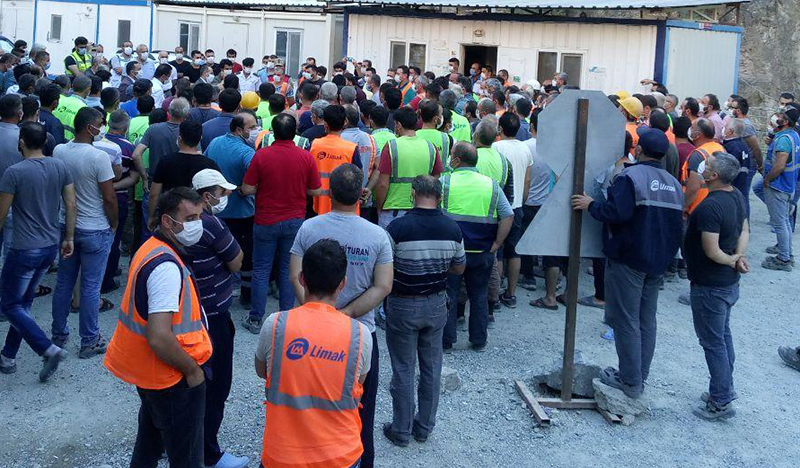 Valilik &#8220;Şantiyelerde kalınacak&#8221; kararı aldı, Yusufeli Barajı inşaatında çalışan işçiler iş bıraktı