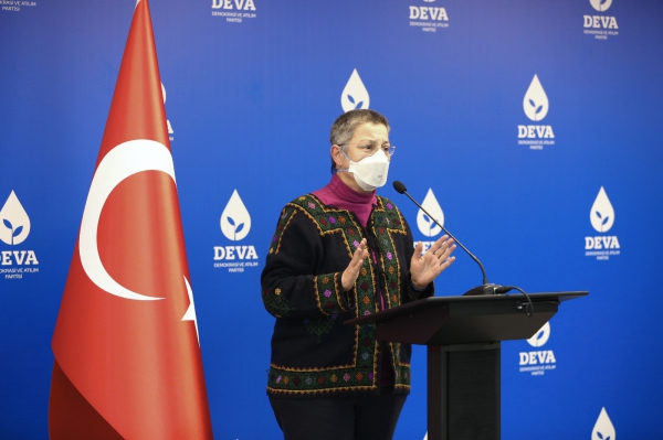 Prof. Dr. Şebnem Korur Fincancı: &#8220;Test pozitif oranına bakıldığında günlük vaka sayısı 60 bin&#8221;