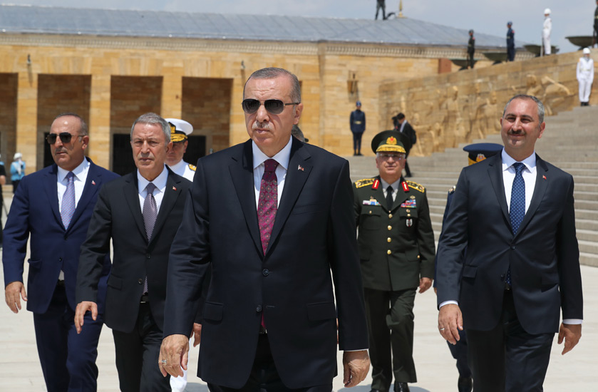 Murat Yetkin: &#8220;13 şehit olayı Ankara&#8217;da bazı koltuklara mal olabilir&#8221;