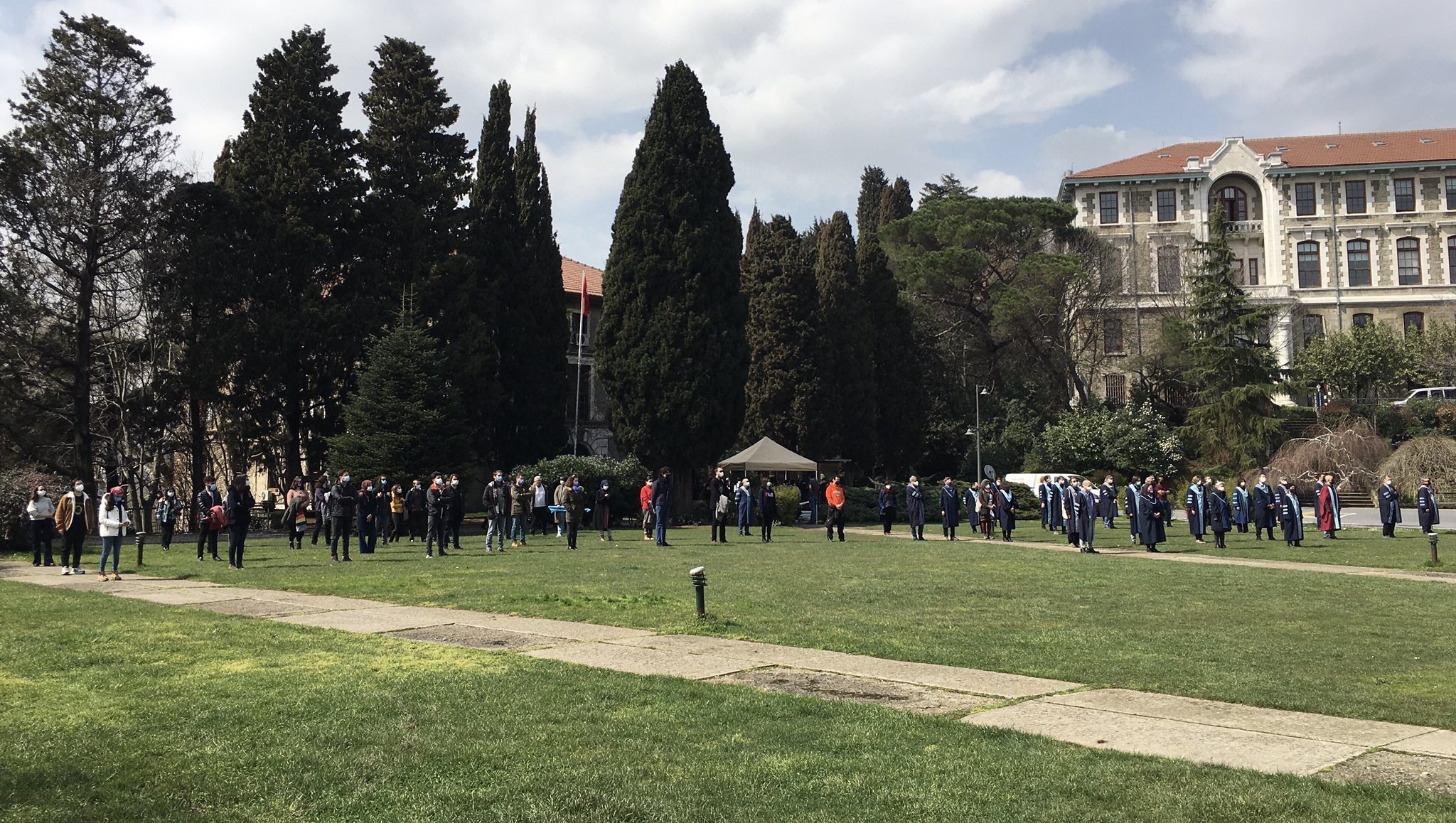 Boğaziçi Üniversitesi&#8217;nde akademisyenlerin nöbeti 56. gününde