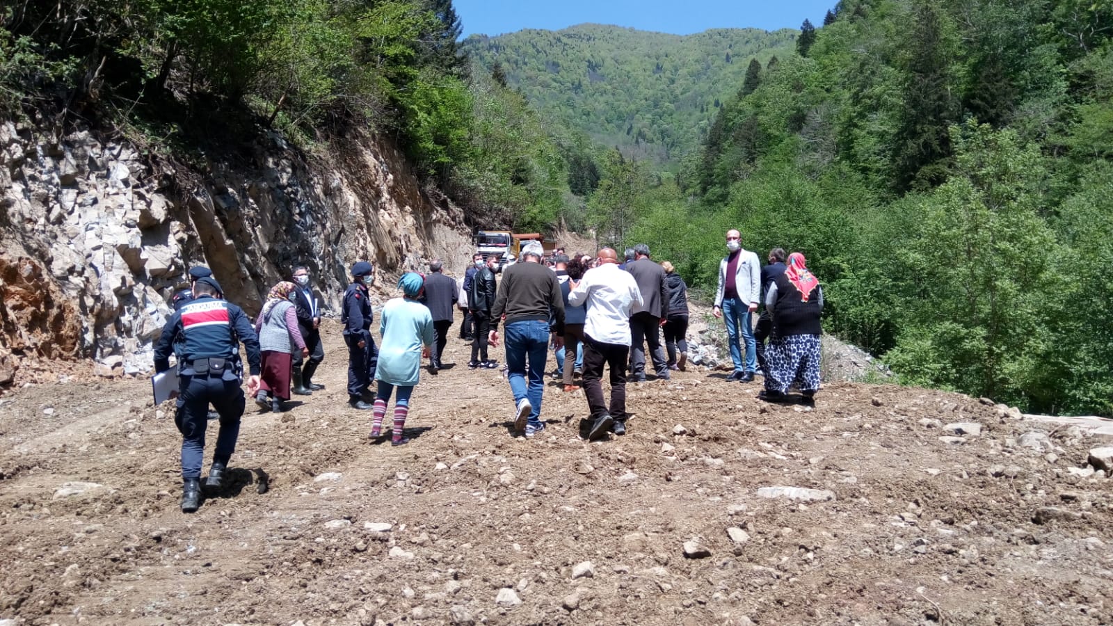 Rize Valiliği&#8217;nden Cengiz&#8217;e jest: İkizdere&#8217;ye 15 gün eylem yasağı