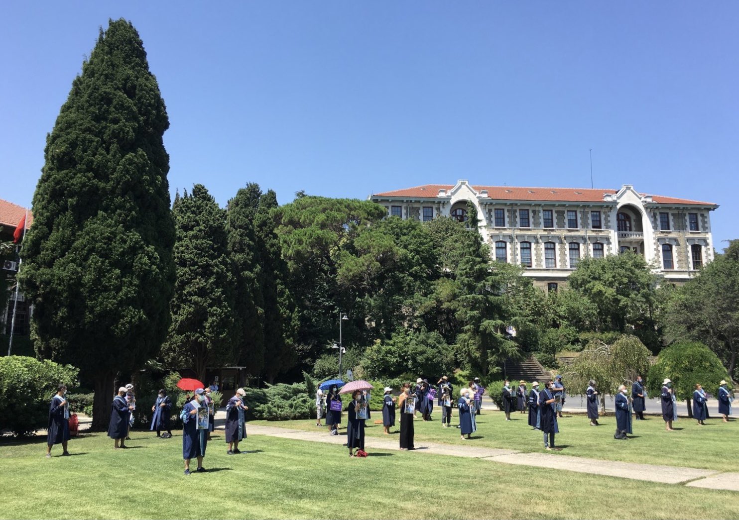 Boğaziçi Üniversitesi’nde akademisyenlerin nöbeti 136. gününde: Boğaziçi direnişi 206. gününde