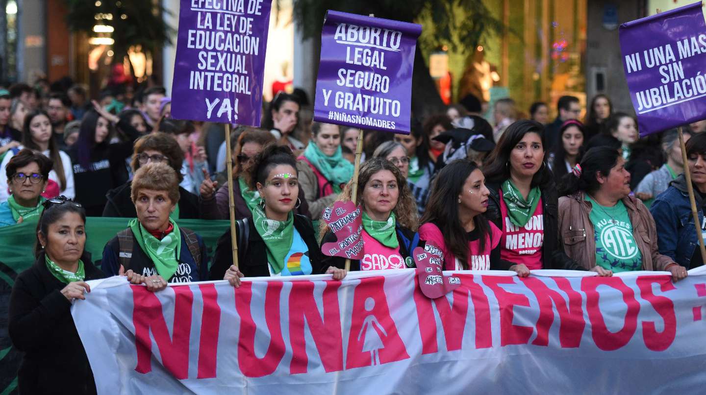 Kurtarma ile kurtuluş arasında feminist tahayyül – Nur Meç & Şafak Altan (Çatlak Zemin)