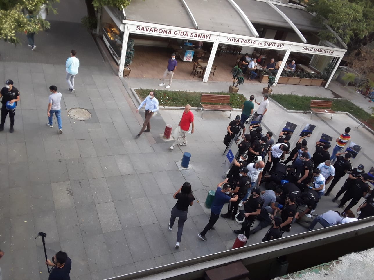 Sinbo işçilerinin Ankara yürüyüşünün son durağında polis saldırısı: 15 gözaltı