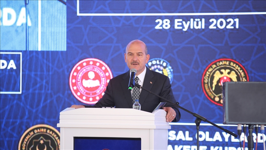Hedef gösterme sırası Soylu&#8217;da: &#8220;Yurt bulamıyoruz diye yapılan eylemlere katılan 2243 kişinin 310&#8217;u öğrenci, onlar da &#8216;terörist'&#8221;