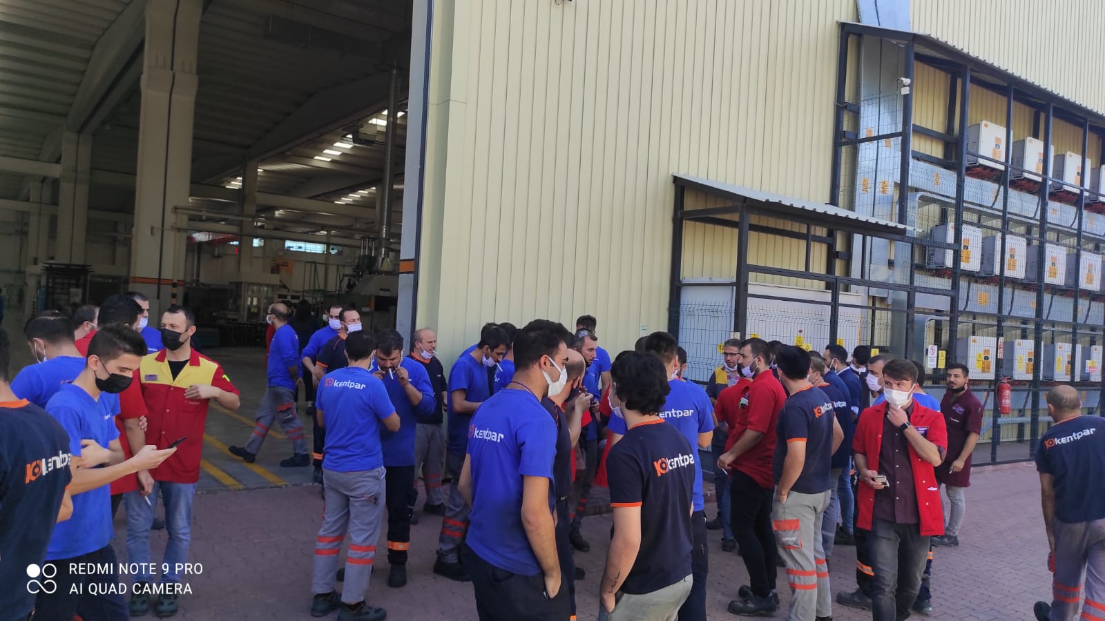 Birleşik Metal&#8217;de örgütlendikleri için işten atılan Kentpar işçileri direnişe geçti