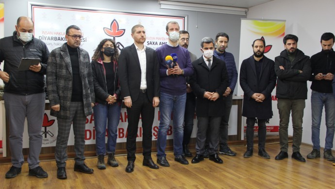 İHD Diyarbakır Şubesi&#8217;ne polis baskını