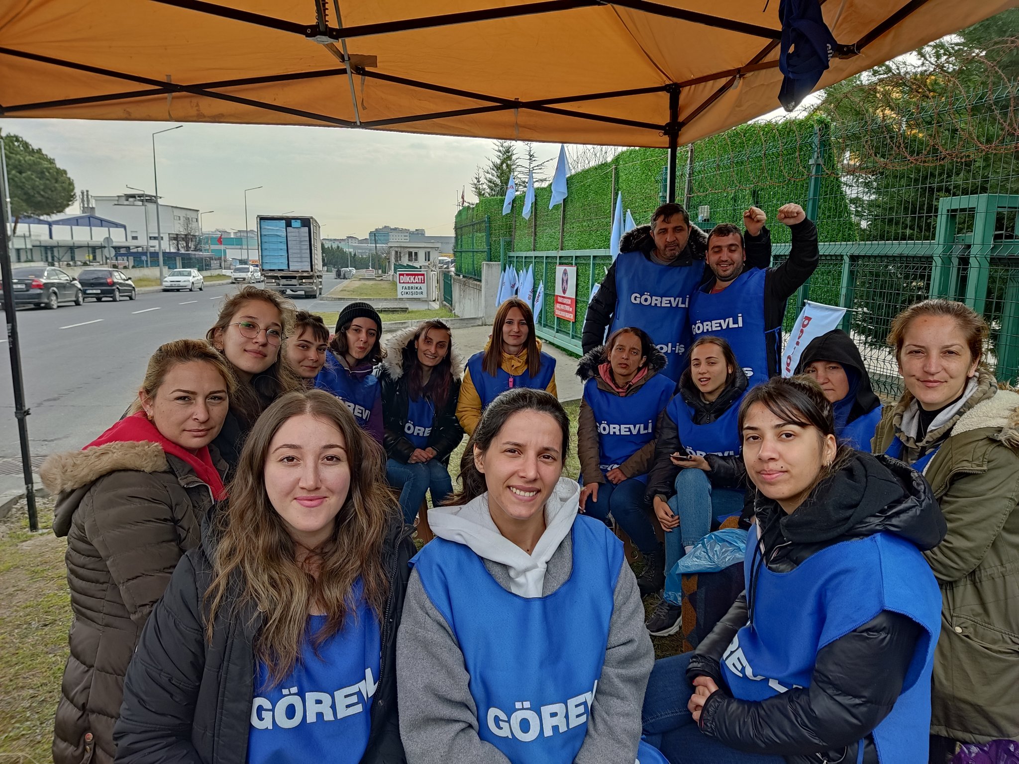 Sendikalı oldukları için işten atılan PAS South işçilerinin direnişi 6&#8217;ncı gününde