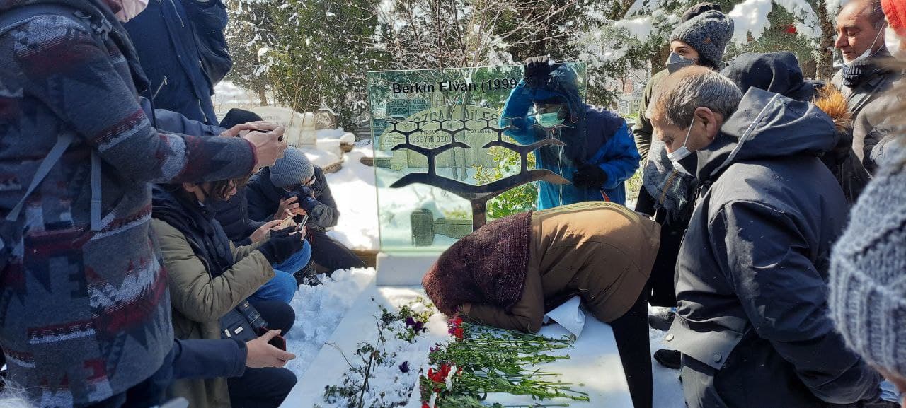 Berkin Elvan ölümünün 8. yıldönümünde mezarı başında anıldı
