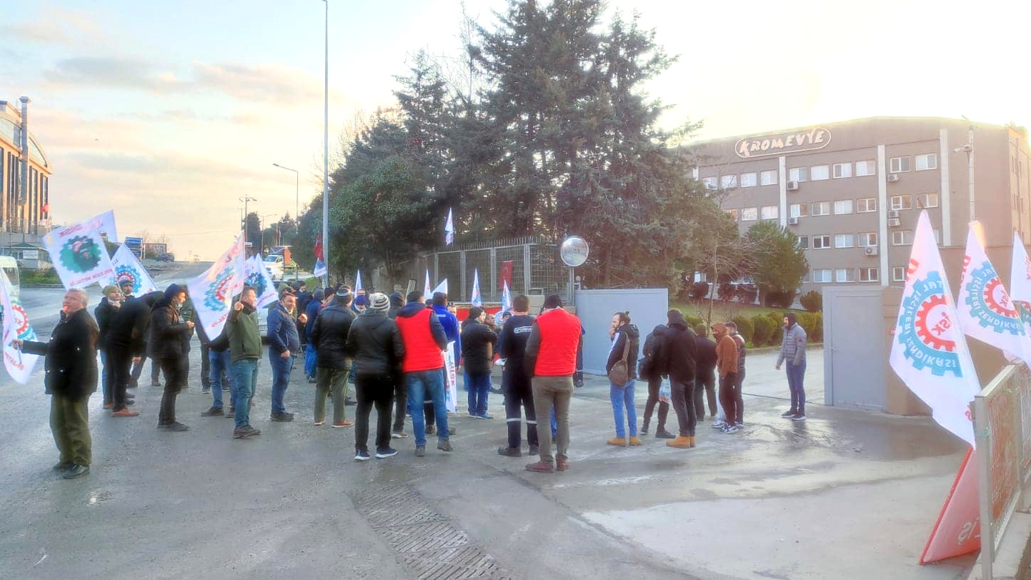 Krom Evye’de işbaşı: Atılan işçiler herhangi bir hak kaybı yaşamadan işlerinin başına dönecekler