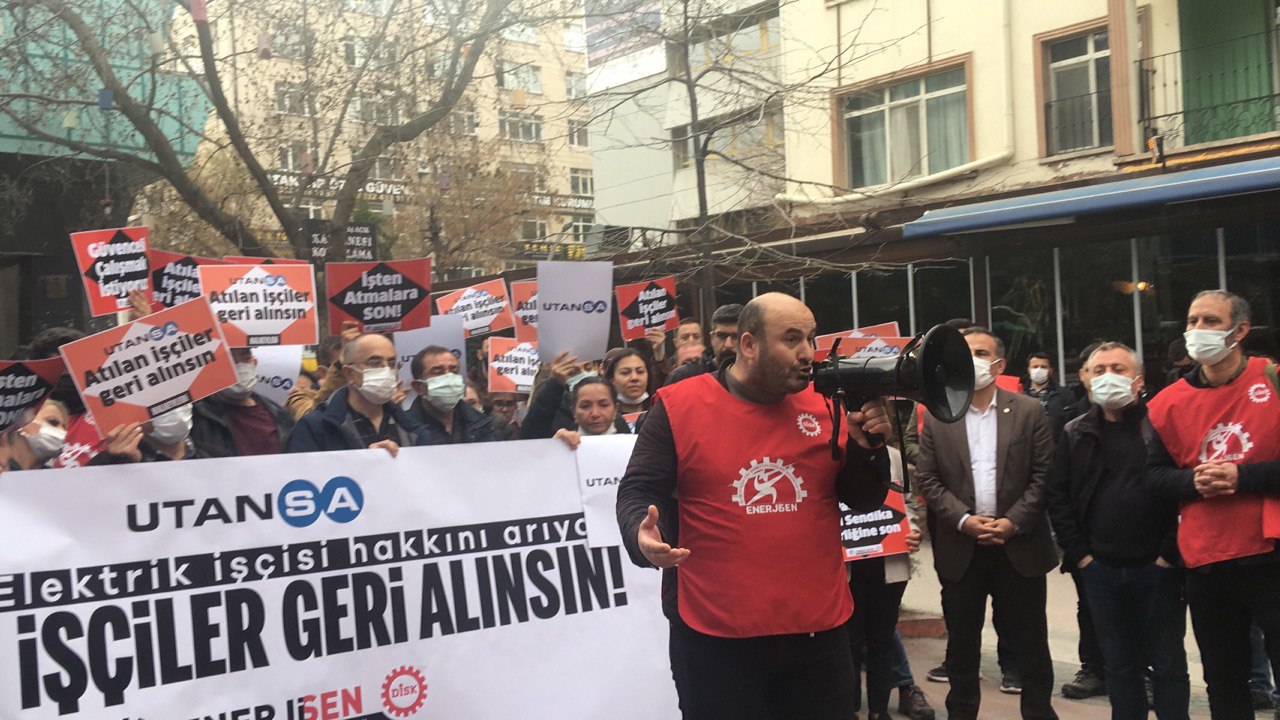 Direnişteki EnerjiSA işçisi Erdal Şener&#8217;den tüm enerji işçilerine: &#8220;Bent yıkıldı, imkanı yok duramazlar önünde artık&#8221;