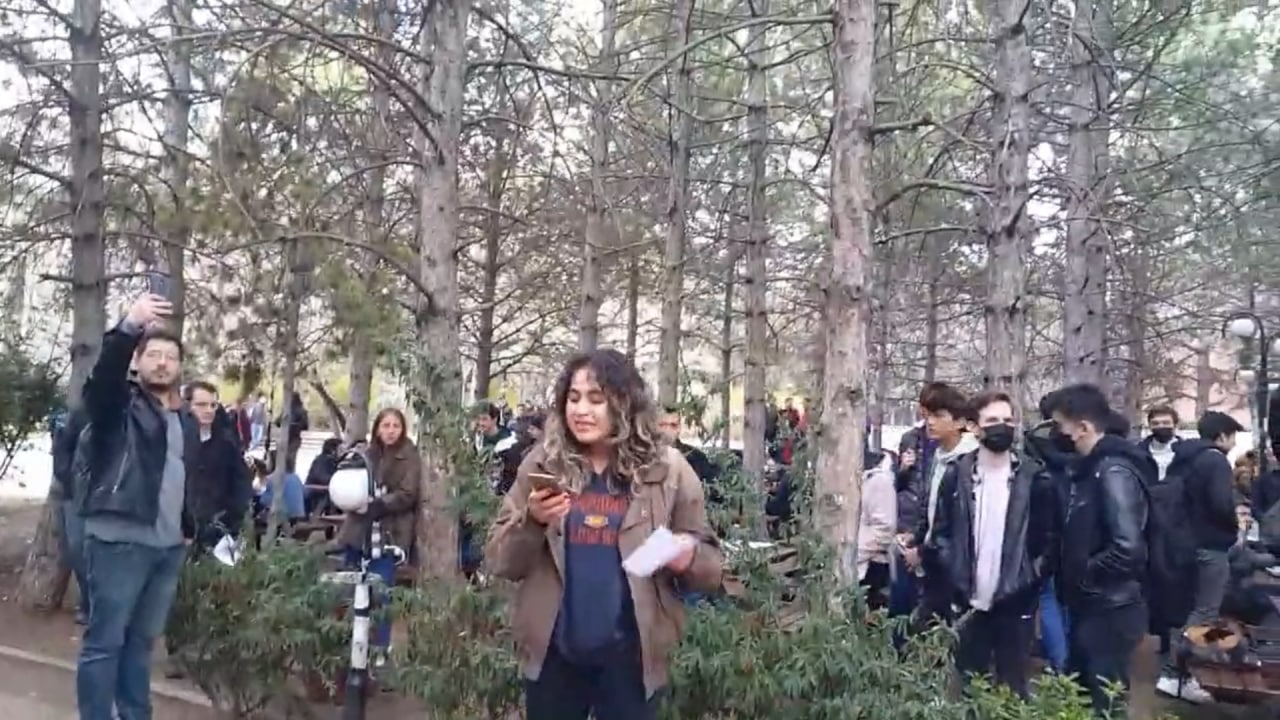 ODTÜ&#8217;lüler protesto etti, Babacan etkinliği iptal etmek zorunda kaldı: &#8220;AKP&#8217;nin türevleri bu ülkeye umut olamaz!&#8221;
