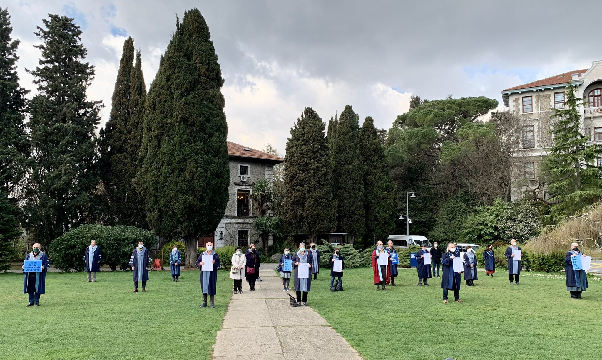 Boğaziçi Üniversitesi’nde akademisyenlerin nöbeti 317. gününde