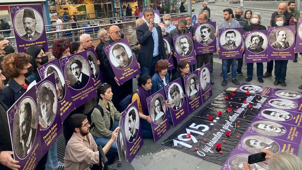 Tatavla&#8217;da Ermeni Soykırımı anması: &#8220;Soykırımla yüzleşmek bir halkı incitmez&#8221;