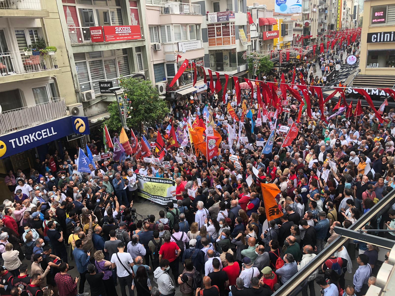İl il Gezi Davası eylemleri: #GeziyiSavunuyoruz
