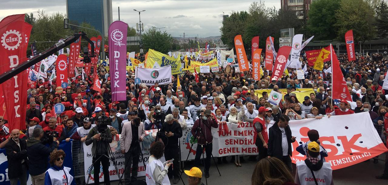 Ankara’da son yılların en kitlesel 1 Mayıs’ı: Polis engelleri direnişle aşıldı