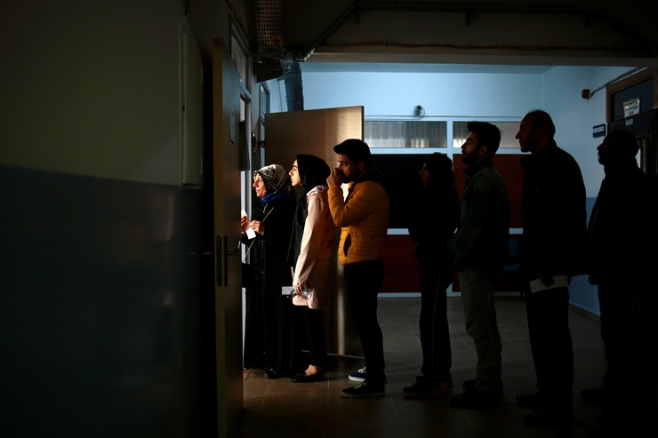 Seçim-Savaş Sürecinde Sınıflar Savaşını Büyütmek – M. Sinan Mert (Karşı Mahalle)