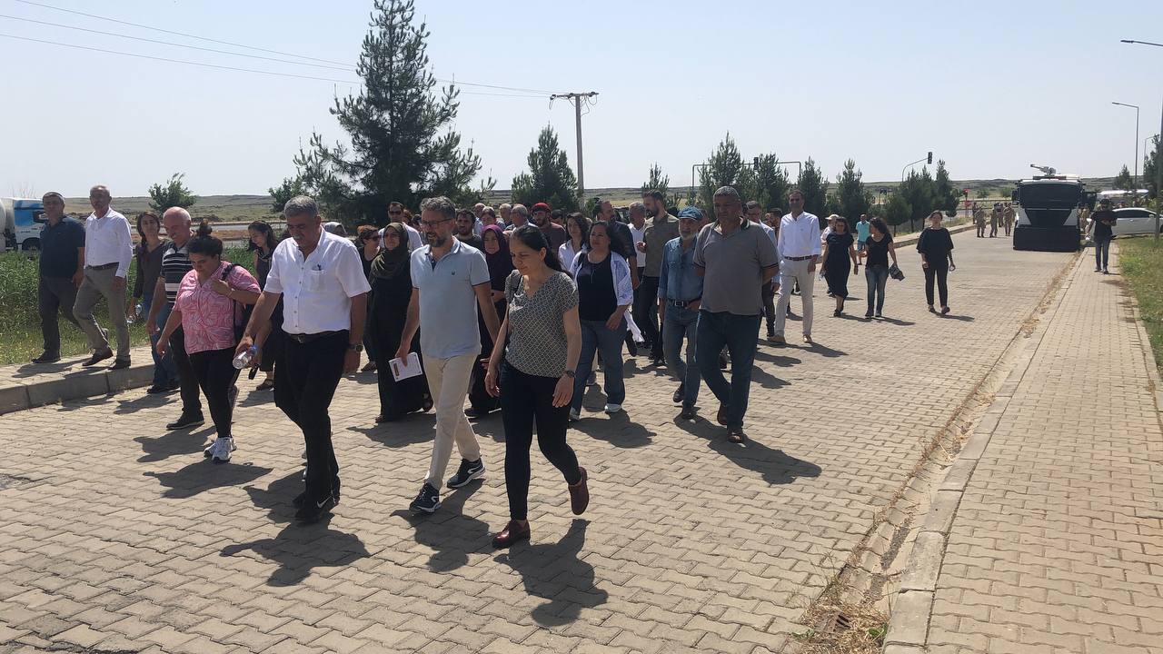 Suruç Katliamı davası 5 Aralık&#8217;a ertelendi: &#8220;Karşımıza hesap soracak bir sanık getirin&#8221;
