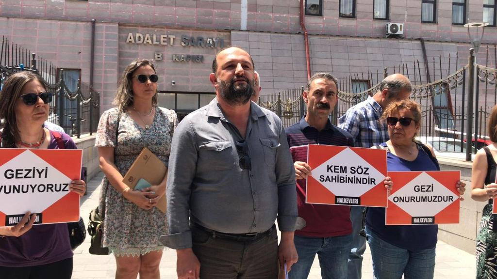 Eskişehir Halkevi&#8217;nden milyonlara &#8220;sürtük&#8221; diyen Erdoğan hakkında suç duyurusu