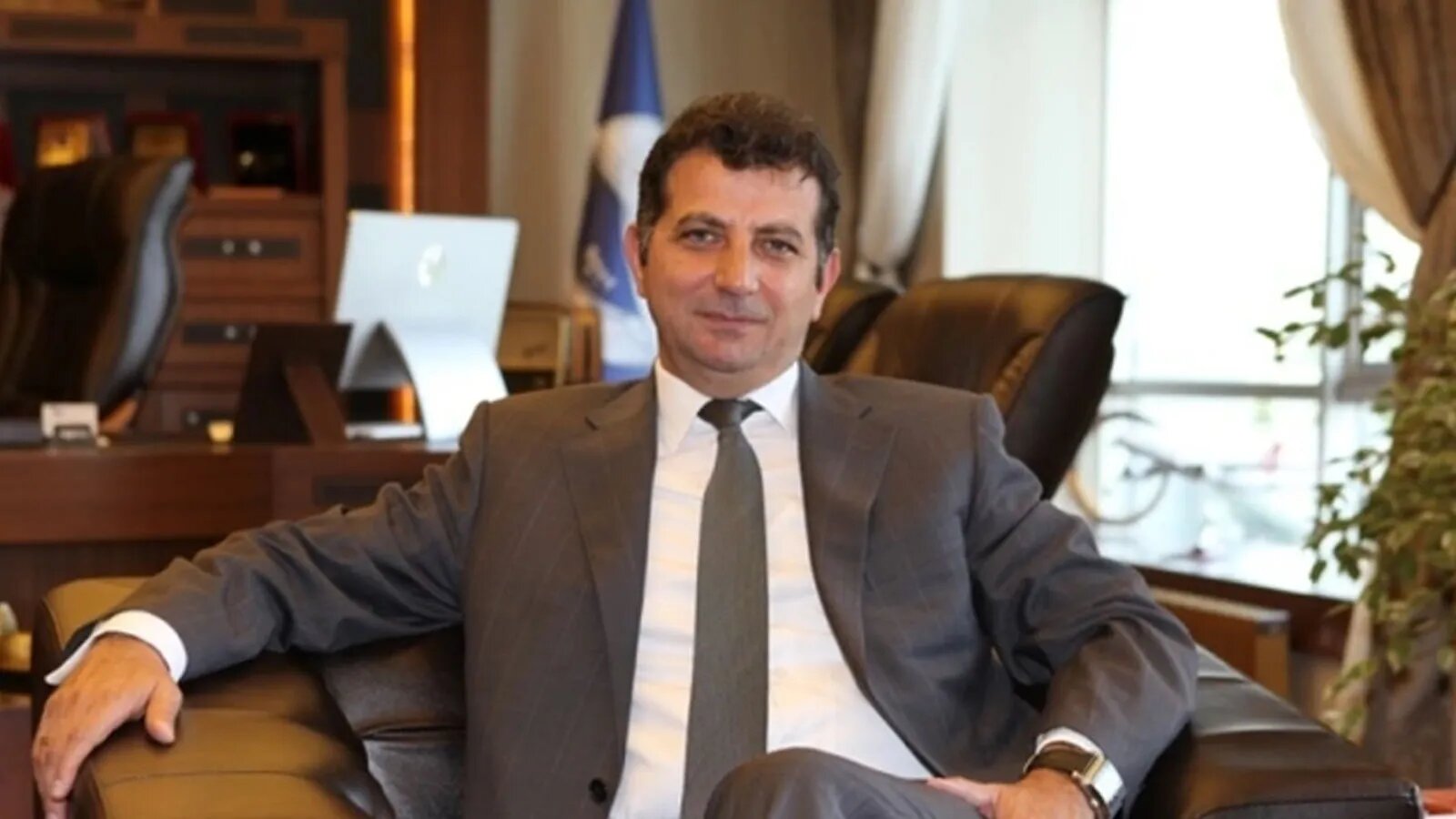Peker&#8217;in &#8220;Bütün suçu ona yıkacaklar&#8221; dediği Ünsal Ban 13 ay sonra tahliye oldu