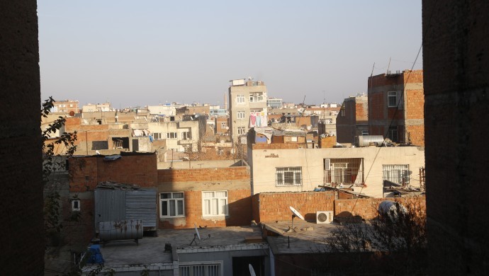 Diyarbakır&#8217;daki kentsel dönüşüm projesi durduruldu