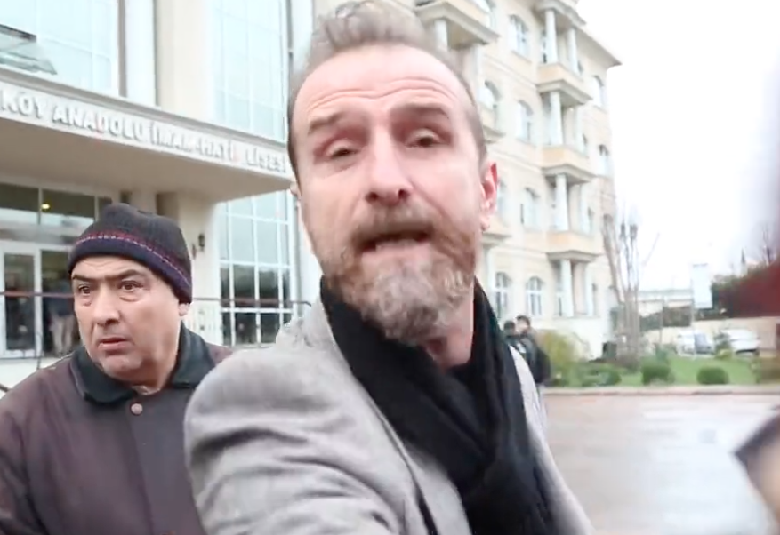 İmam hatip lisesi görevlileri, öğrencilere parasız çorba dağıtan Kadıköy Belediyesi çalışanlarına saldırdı