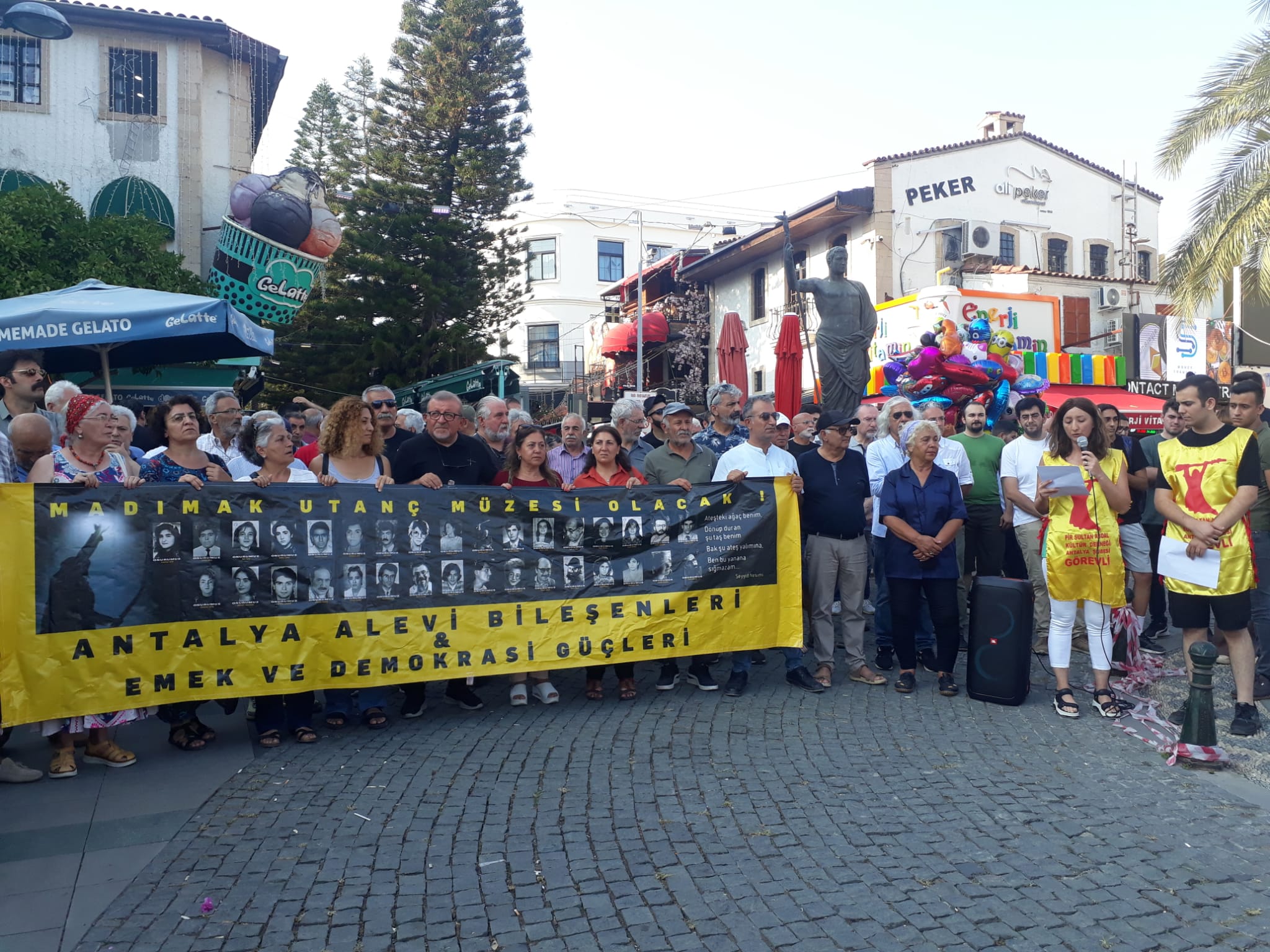 Antalya&#8217;da 2 Temmuz anması: &#8220;Unutmadık, unutturmayacağız, hesabını soracağız!&#8221;