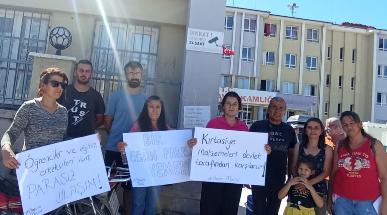 Yaşam Meclisleri, Defne İlçe Milli Eğitim Müdürlüğü önünde: &#8220;Parasız servis istiyoruz&#8221;