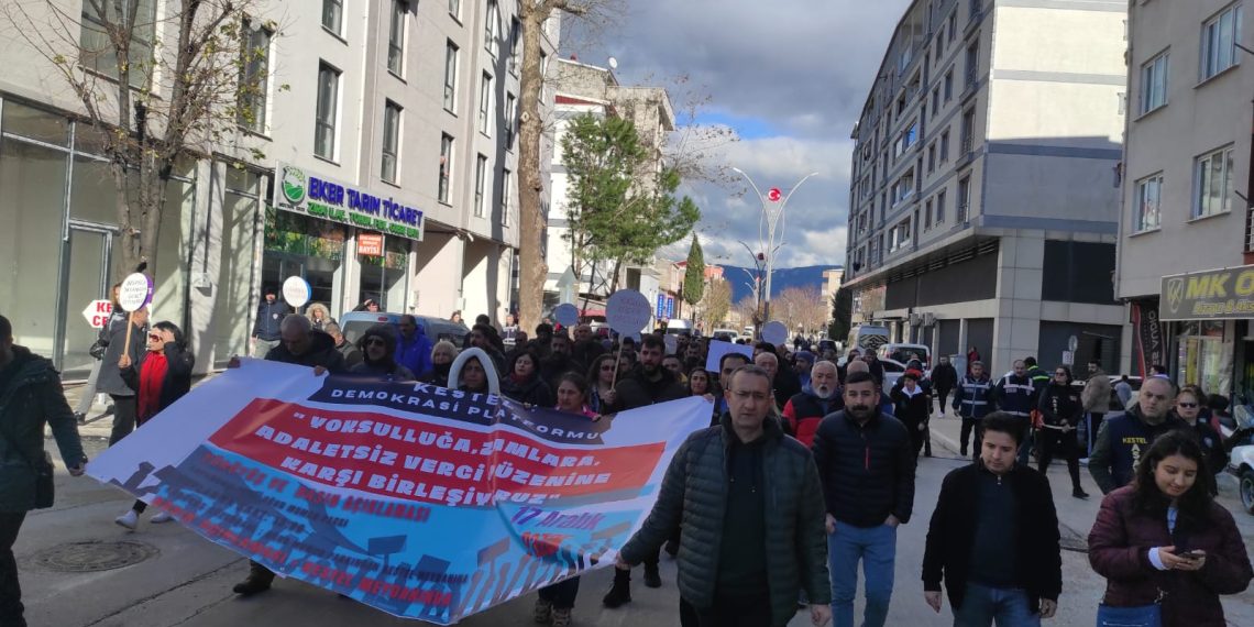 Kestel Demokrasi Platformu, yoksulluğa ve zamlara karşı sokağa çıktı