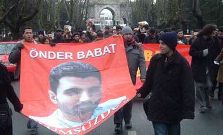 İstiklal&#8217;in ortasında başından vurularak öldürülmek ve karanlık bağlantılar: 20 yıllık faili meçhul cinayet, &#8220;itinayla&#8221; zamanaşımına bırakıldı &#8211; Gökçer Tahincioğlu (T24)