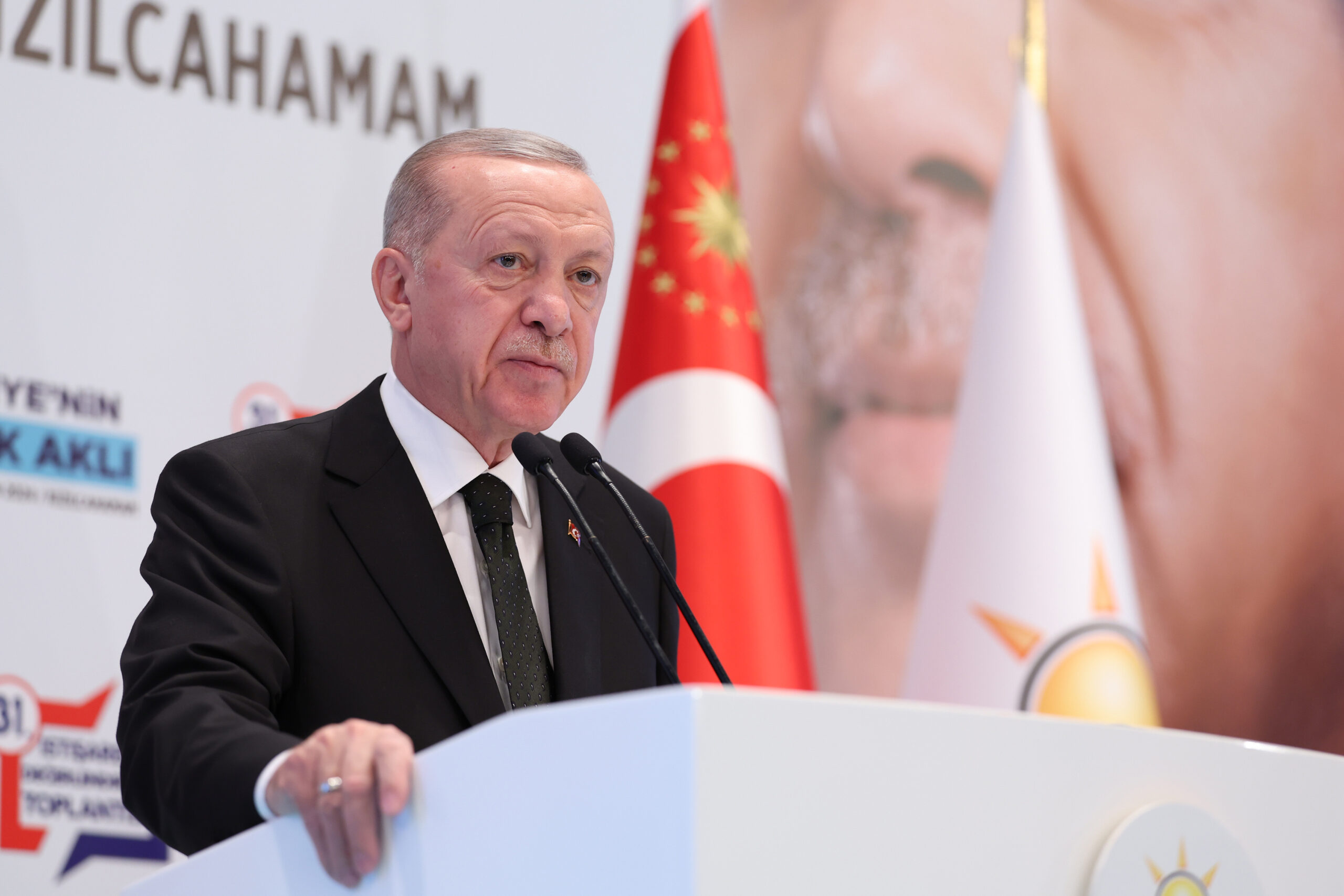 Erdoğan MHP ile orta yol arayışında: &#8220;Yumuşama adı altında kırmızı çizgilerimizden taviz vermeyeceğiz&#8221;