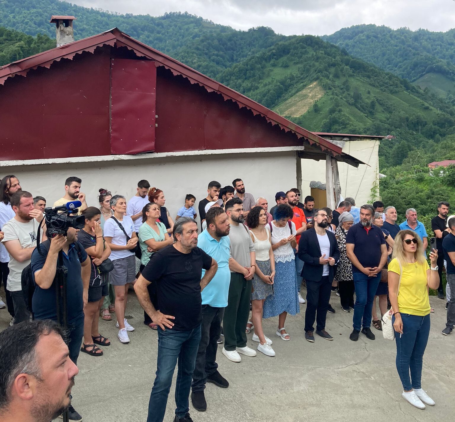 Kazım Koyuncu ölümünün 19. yıldönümünde Hopa’daki anıt mezarı başında anıldı