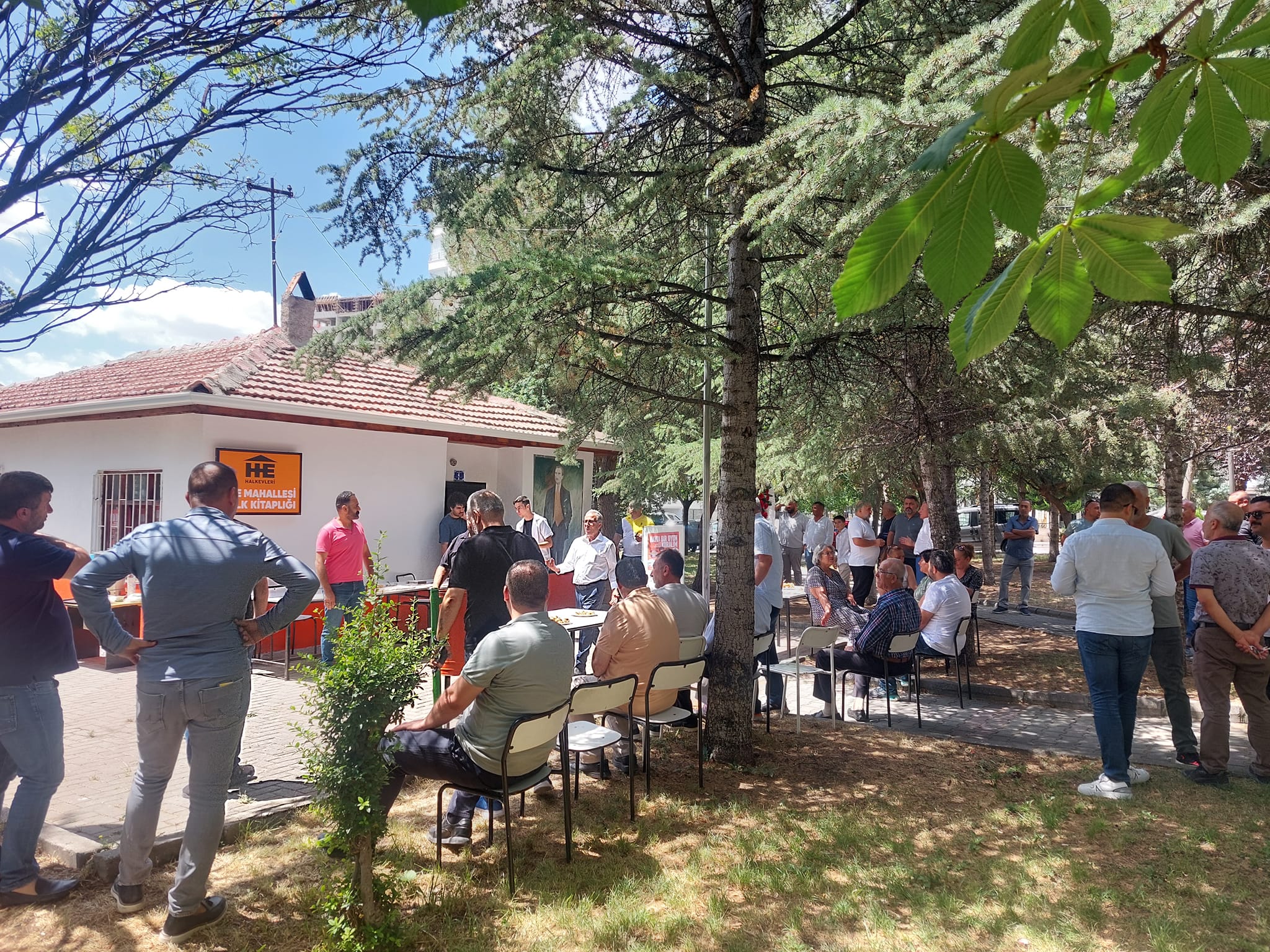 Ege Mahallesi Halk Kitaplığı açıldı