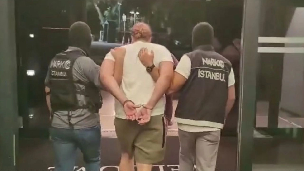 Interpol&#8217;ün kırmızı bültenle aradığı bir kişi daha Türkiye&#8217;de yakalandı