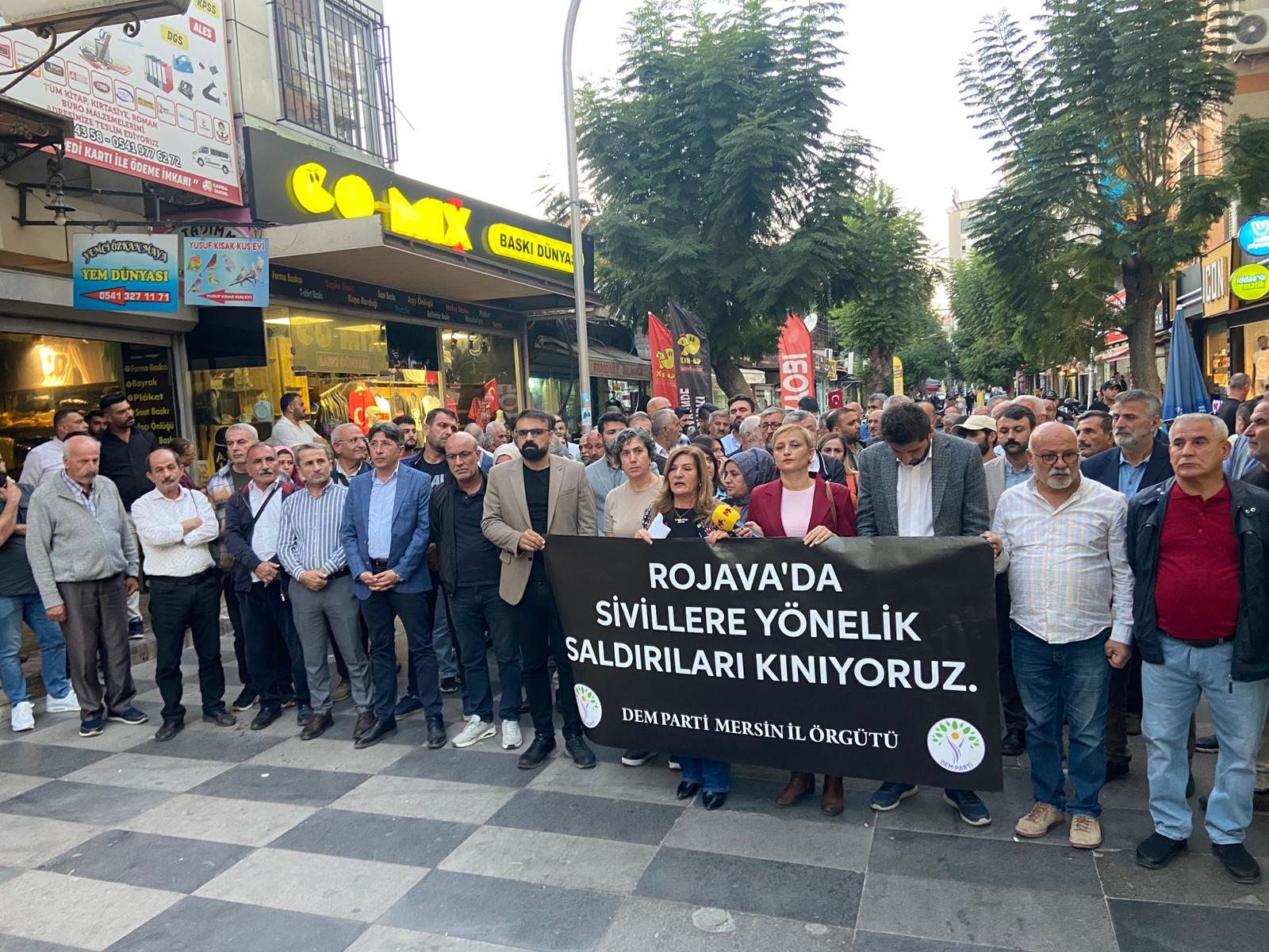 Rojava&#8217;ya yönelik bombardımana karşı eylem: &#8220;İç barış sınır ötesindeki Kürtleri bombalayarak sağlanmaz&#8221;