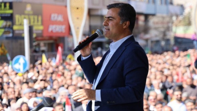 Zeydan’a ulaşmayan Yargıtay kararını Sabah gazetesi duyurdu: Van&#8217;a yeniden kayyum denemesinin taşları mı döşeniyor?