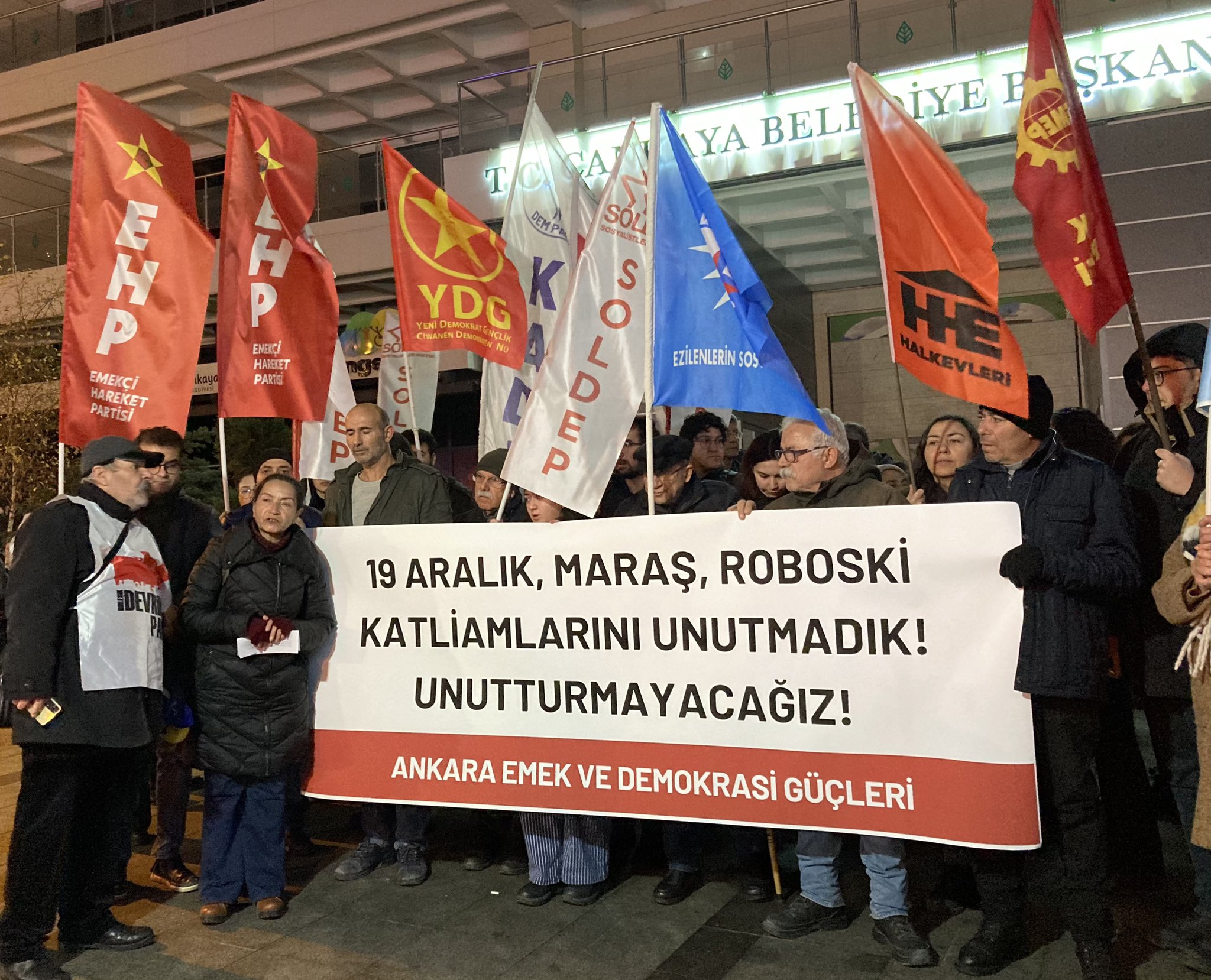 &#8220;19 Aralık, Maraş, Roboski katliamlarını unutmadık, unutturmayacağız&#8221;