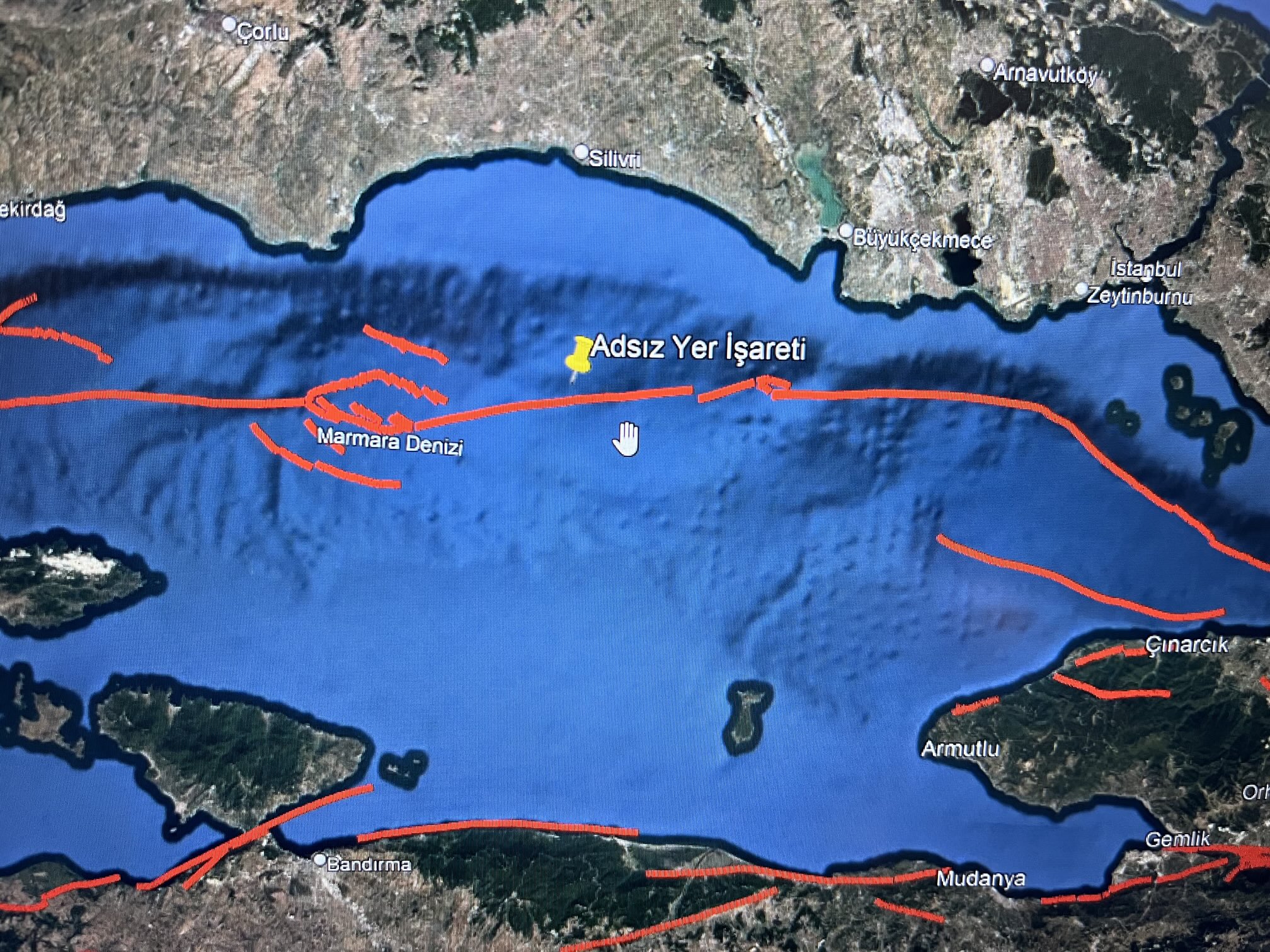 Marmara Depremi’nin ardından sosyalistlerden açıklamalar: “Deprem değil rant ve para hırsı yaşamlarımızı hedef alıyor”