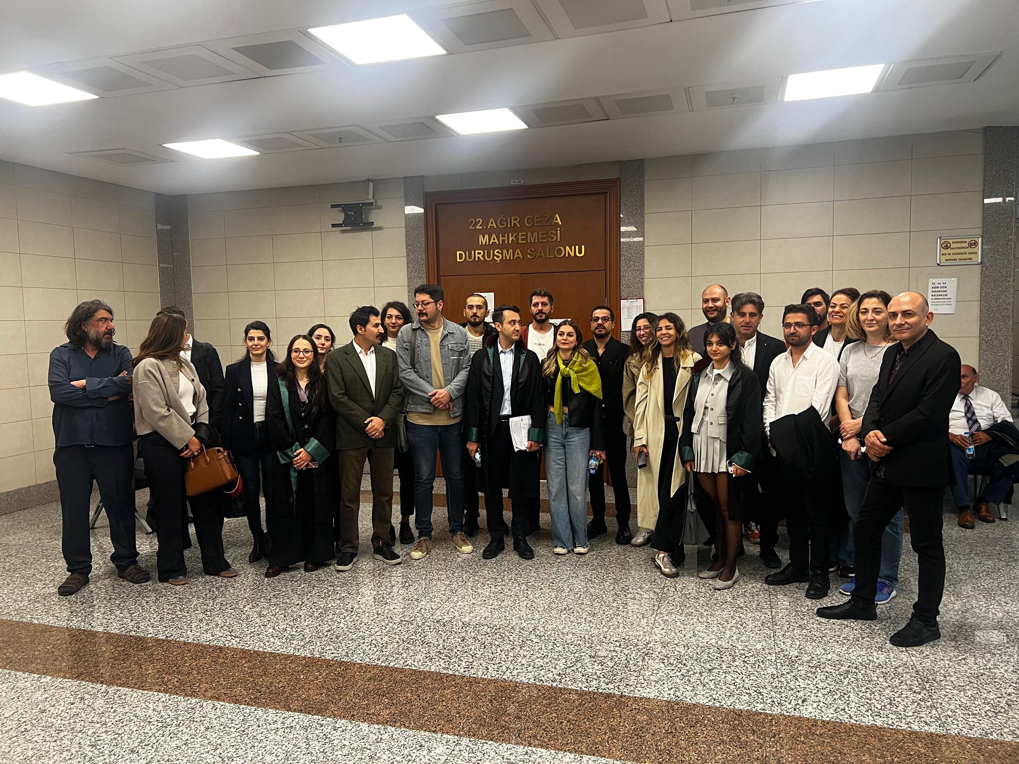 Gazeteci Furkan Karabay&#8217;ın Akın Gürlek davası: Hedef göstermeden beraat, hakaretten para cezası