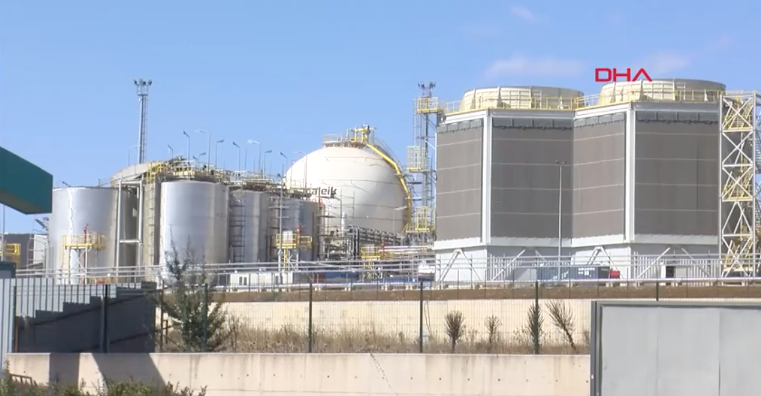 Petrokimya tesisinde patlama: İki kişi hayatını kaybetti