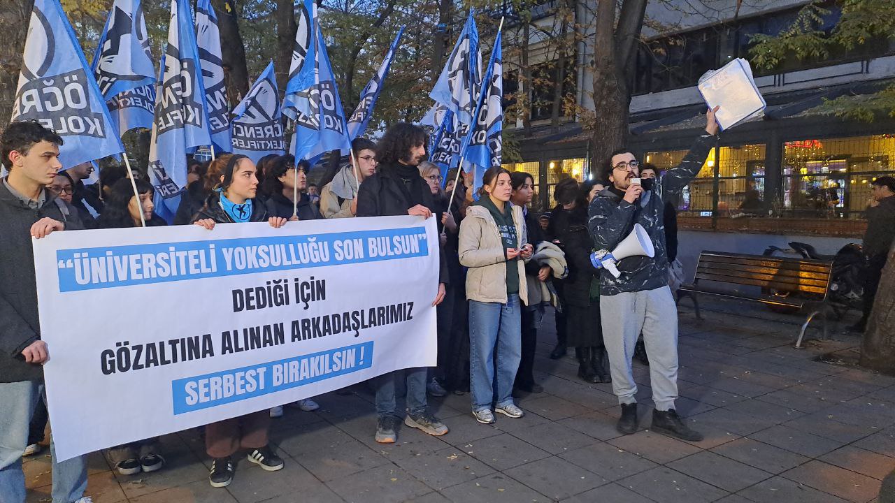 Öğrenci Kolektifleri: “Her piyasacı uygulamayla yoksulluk zincirine yeni bir halka ekleniyor, ama biz o zinciri kıracağız”