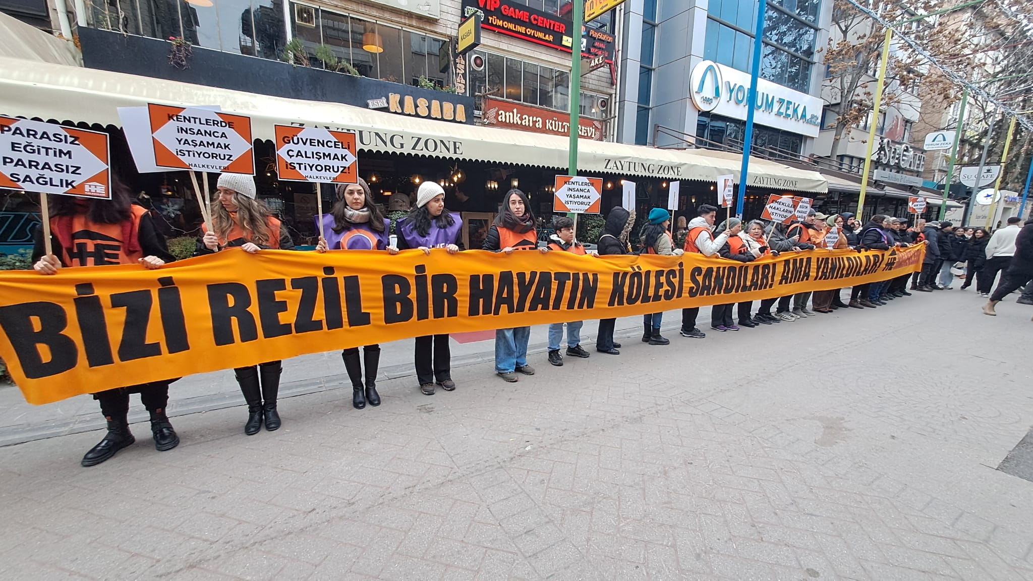 Halkevleri 10 ayrı noktadan seslendi: “Kavgamızın bayrağı halkın hakları, rotamız sosyalizm”