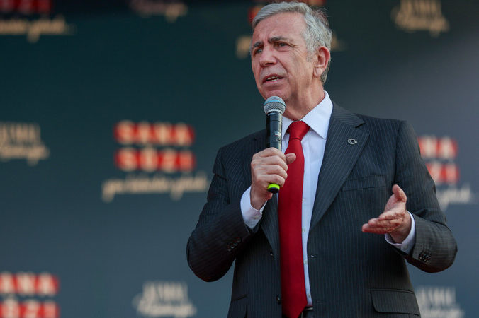 Mansur Yavaş: "Ortada bir yargı kararı vardır ve hukuk devletinde hiçbir karar yok sayılmaz"