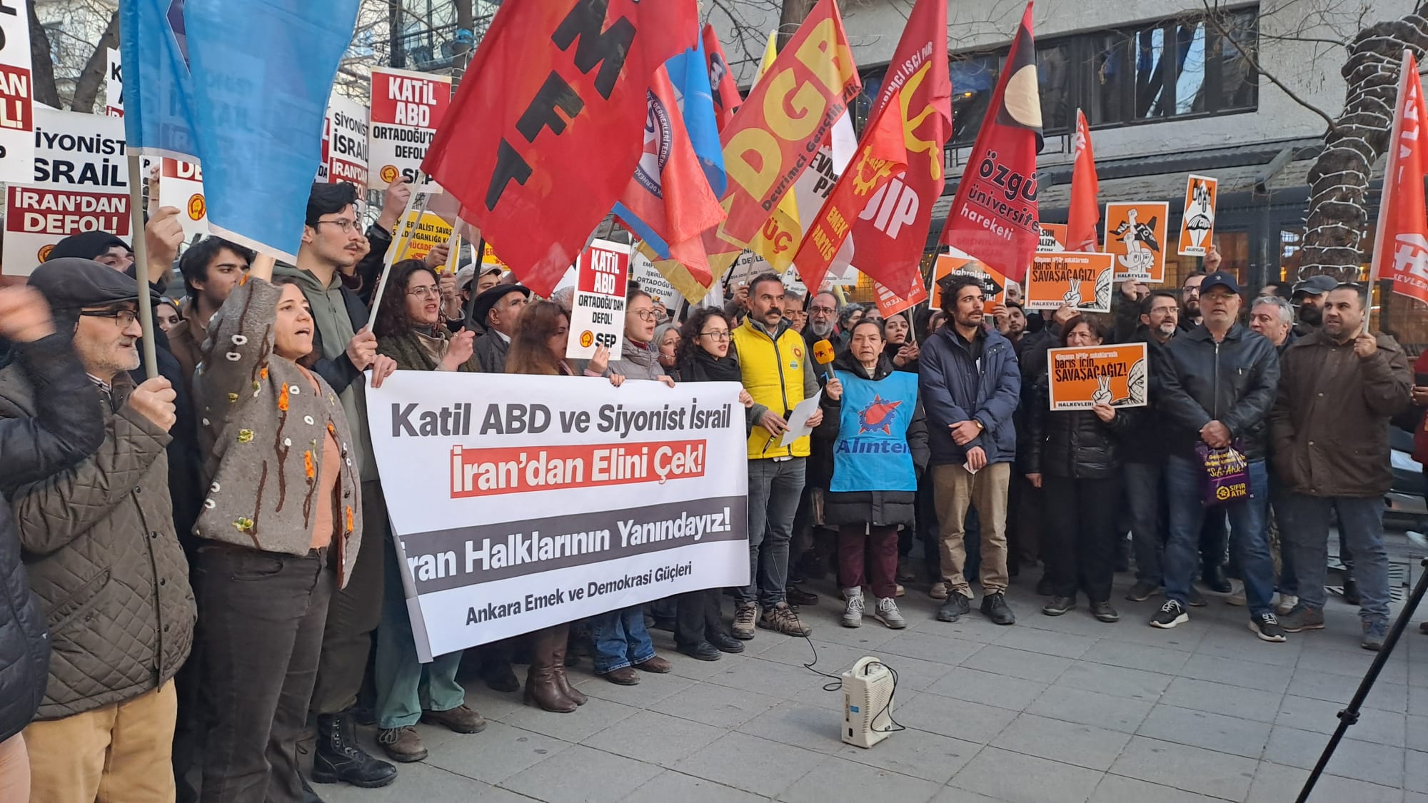 İran’a yönelik emperyalist saldırı Ankara’da protesto edildi: “NATO üsleri kapatılsın”